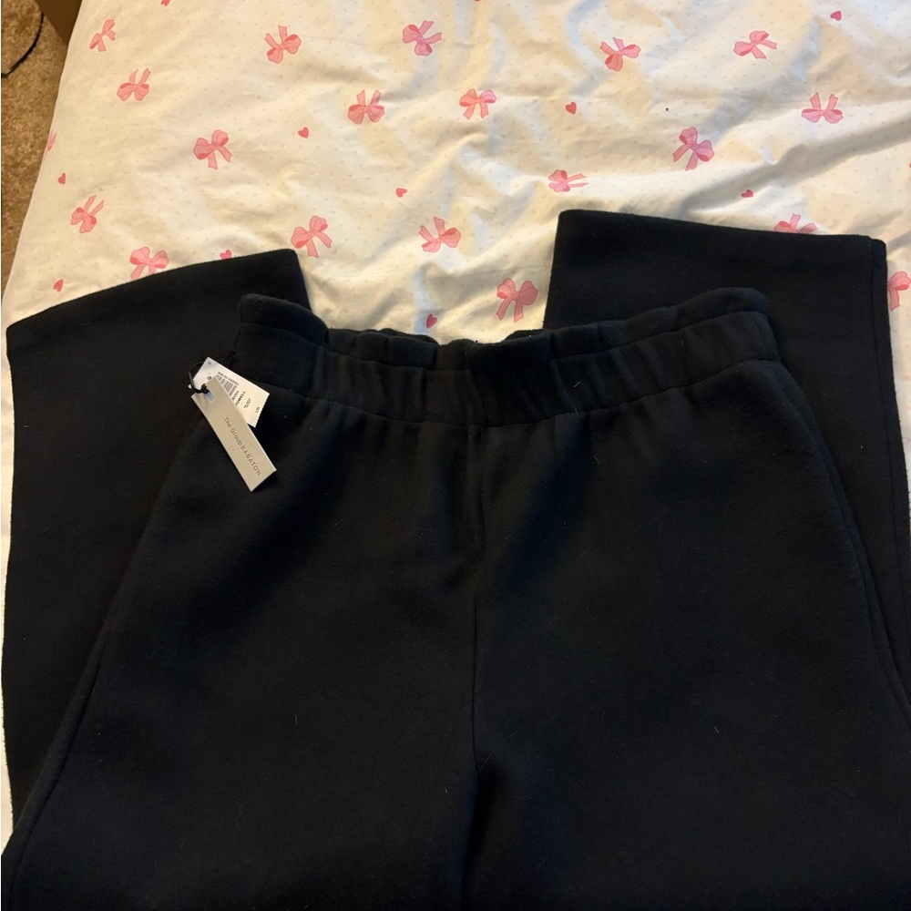 NWT Aritzia The Group Babaton Powell Black High Rise Crop Thick Fleece